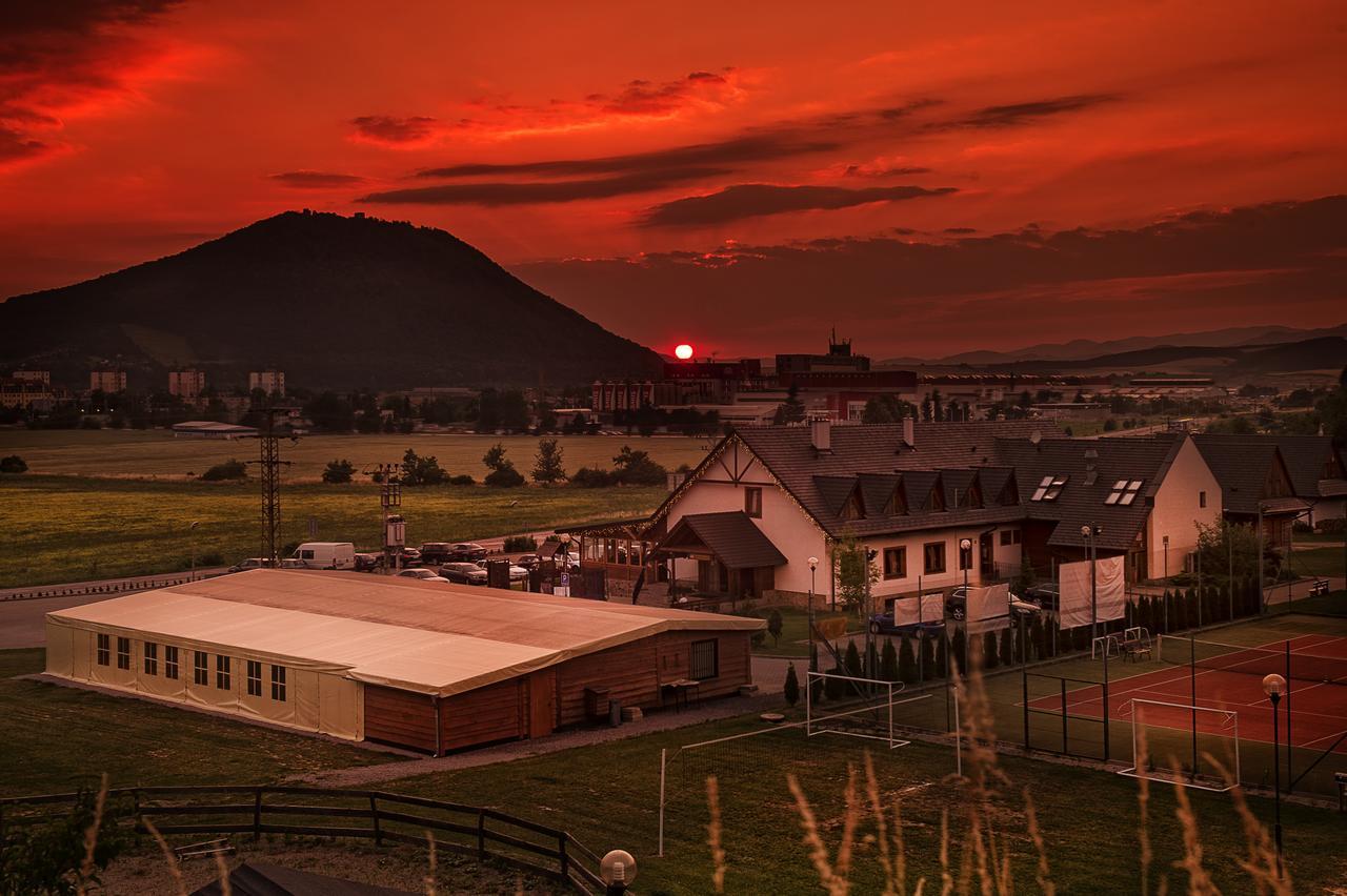 Wellness Pension & Salas Saris Park Prešov Exteriör bild